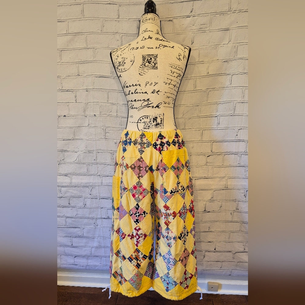 Patchwork Wide Leg Capri Pants in Yellow and Multicolor - Picture 3 of 5